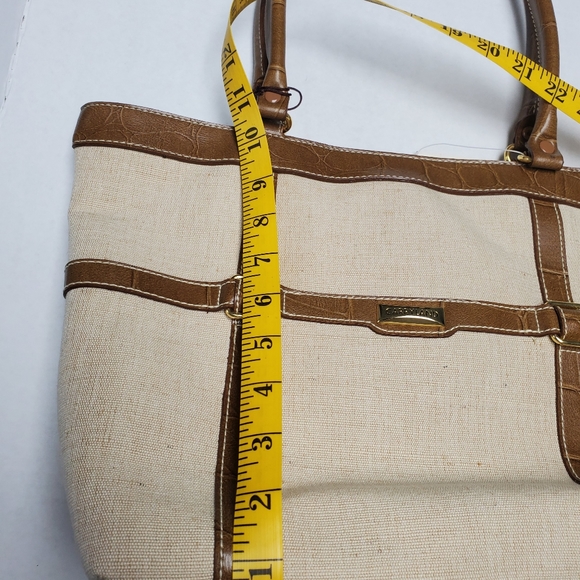 Carryland hand bag tote NWT - Picture 7 of 10